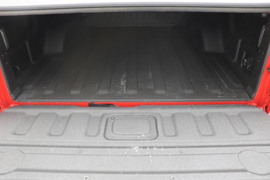 Used 2024 Jeep Gladiator Mojave w/ Dual Top Group AWD/4WD image 11