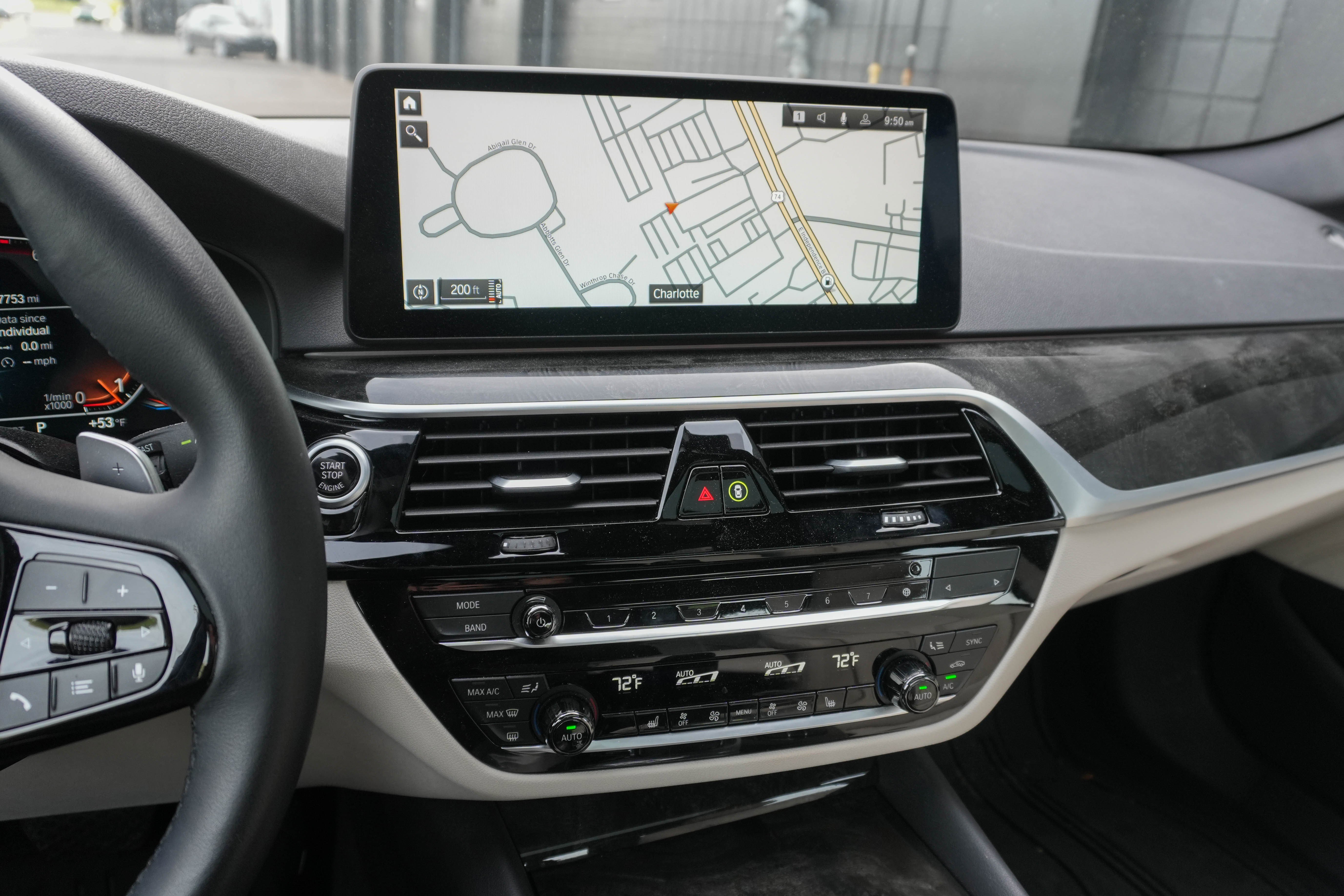 Used 2023 BMW 540i w/ Executive Package image 22