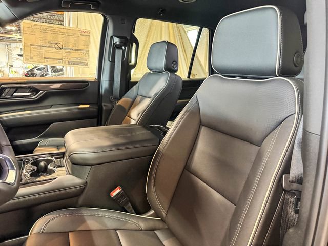New 2026 GMC Yukon Elevation AWD/4WD image 17