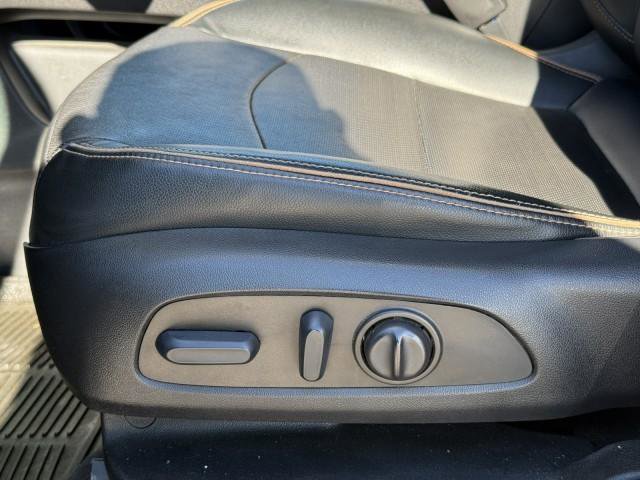 Used 2022 GMC Terrain AT4 w/ Tech Package image 18