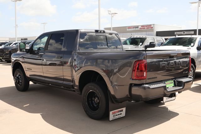 New 2026 RAM 3500 Laramie AWD/4WD image 4