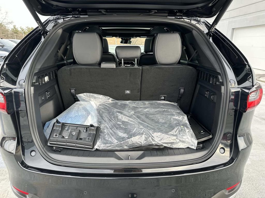 Certified 2025 MAZDA CX-90 Plug-In Hybrid w/ Premium Plus image 32