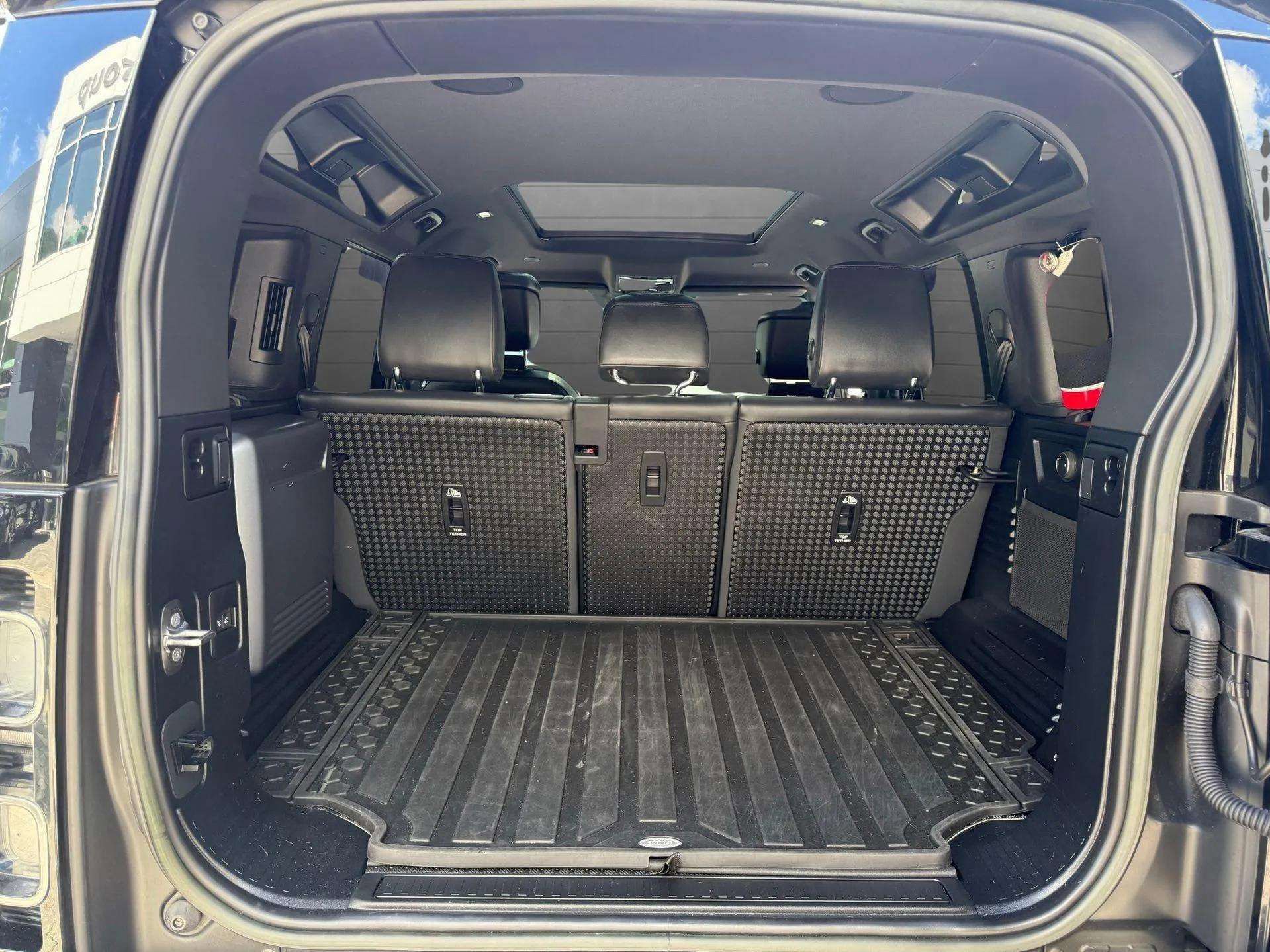 Used 2023 Land Rover Defender 110 Carpathian Edition image 23