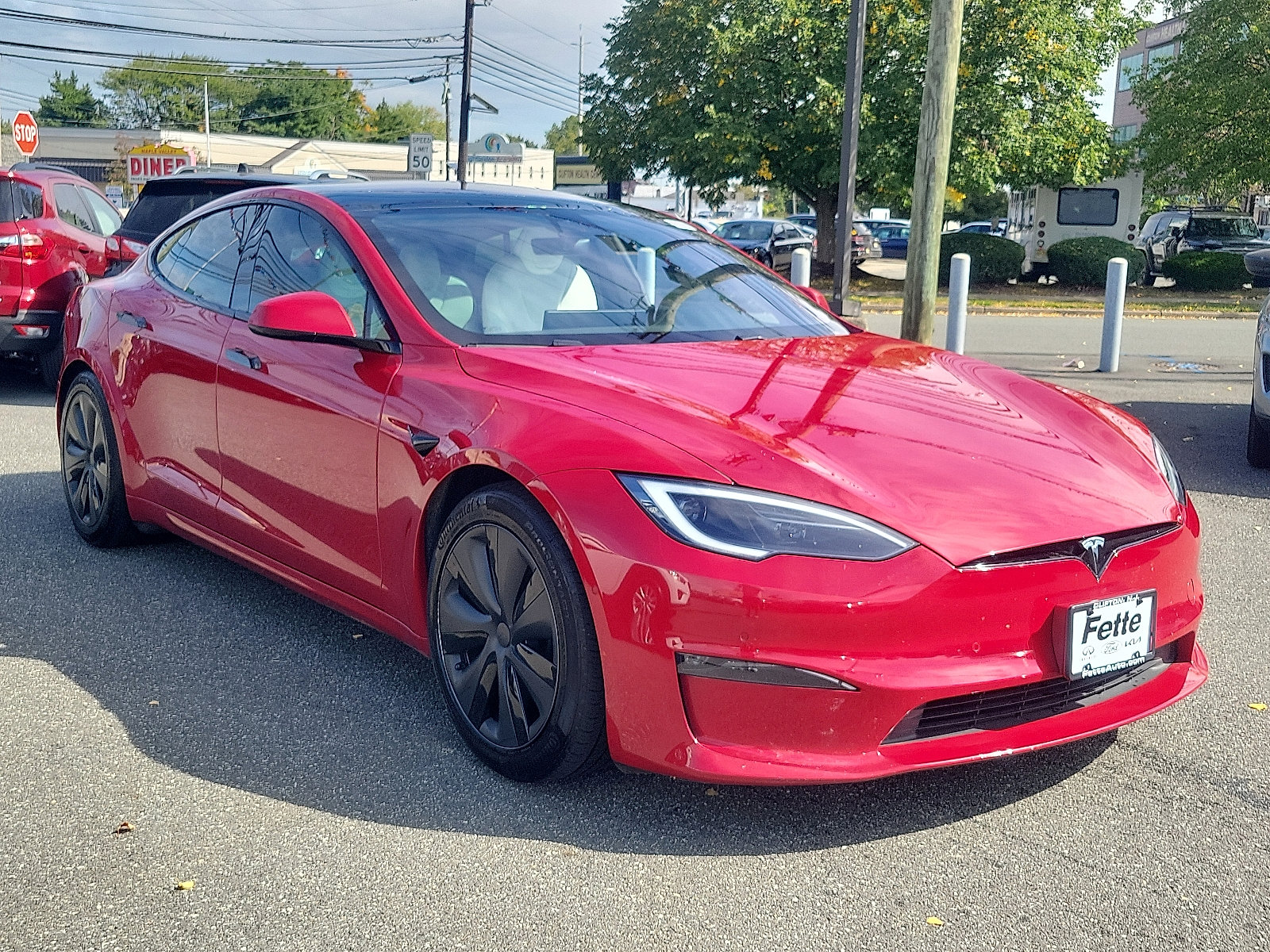 Used 2022 Tesla Model S image 3