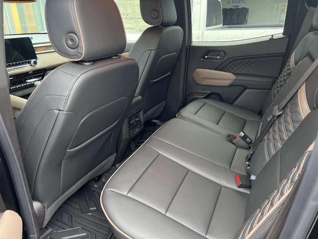 New 2026 GMC Canyon Denali w/ LPO, Denali Black Edition image 12