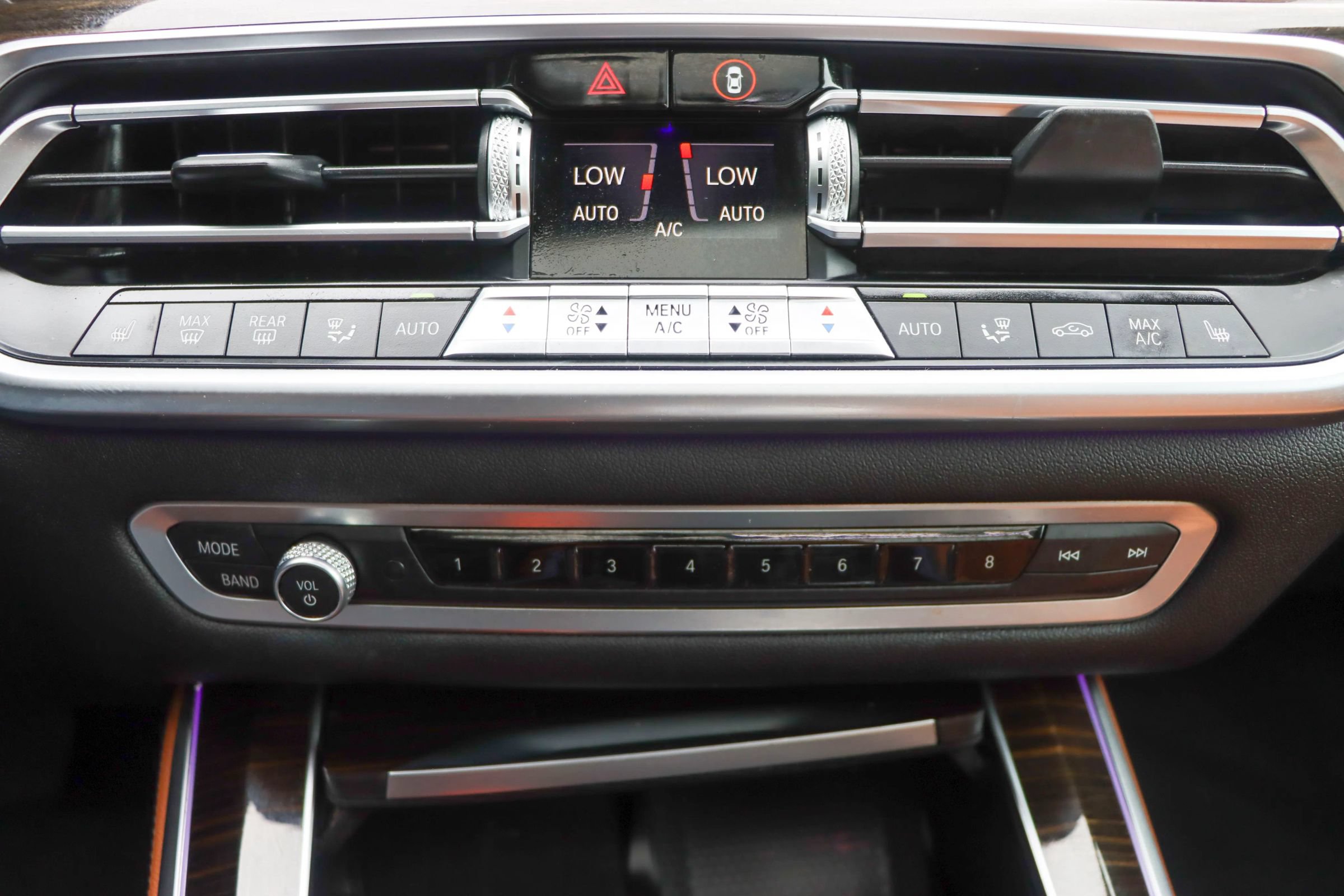 Used 2019 BMW X5 xDrive40i w/ Convenience Package AWD/4WD image 40