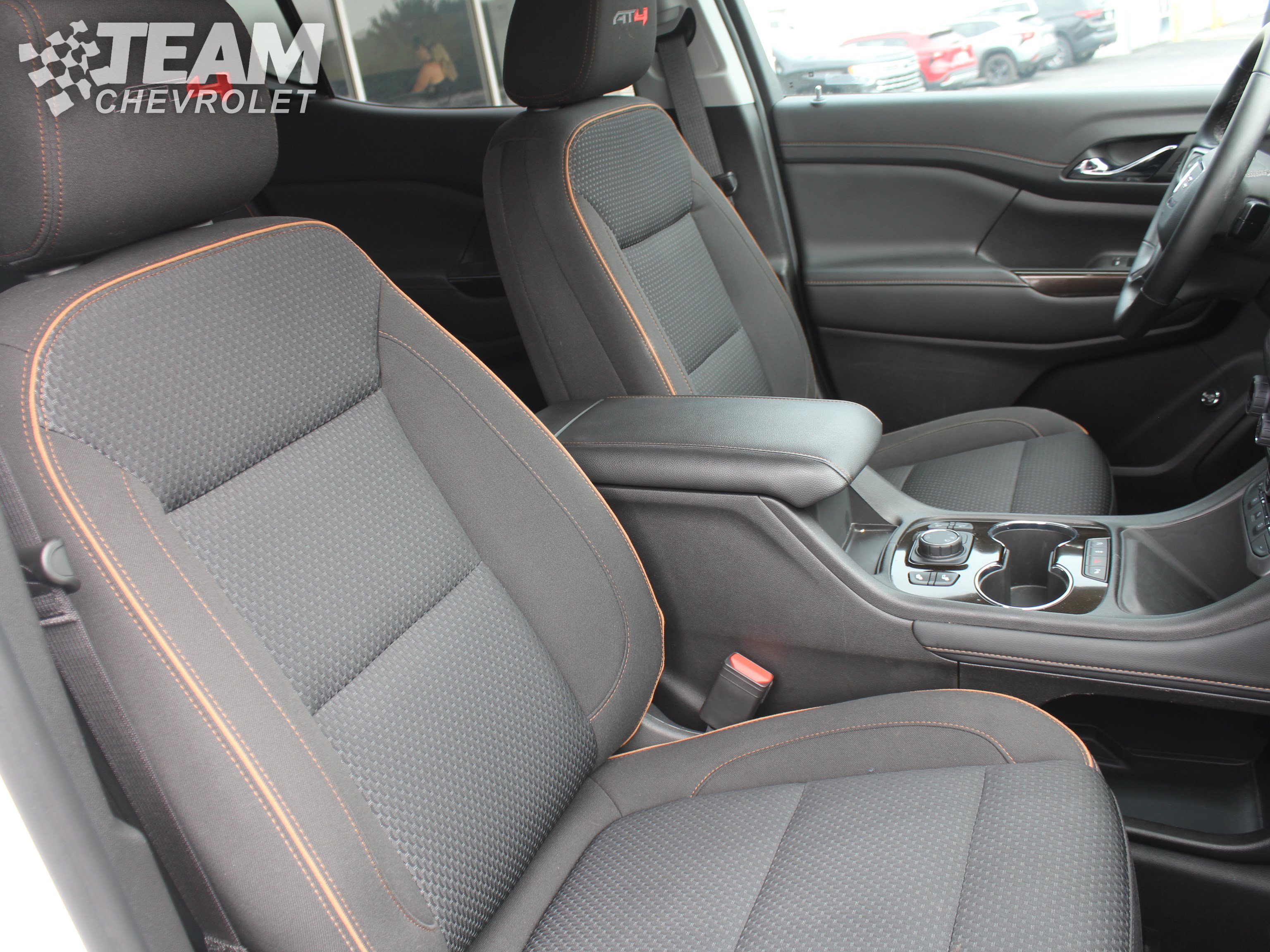 Used 2023 GMC Acadia AT4 AWD/4WD image 30