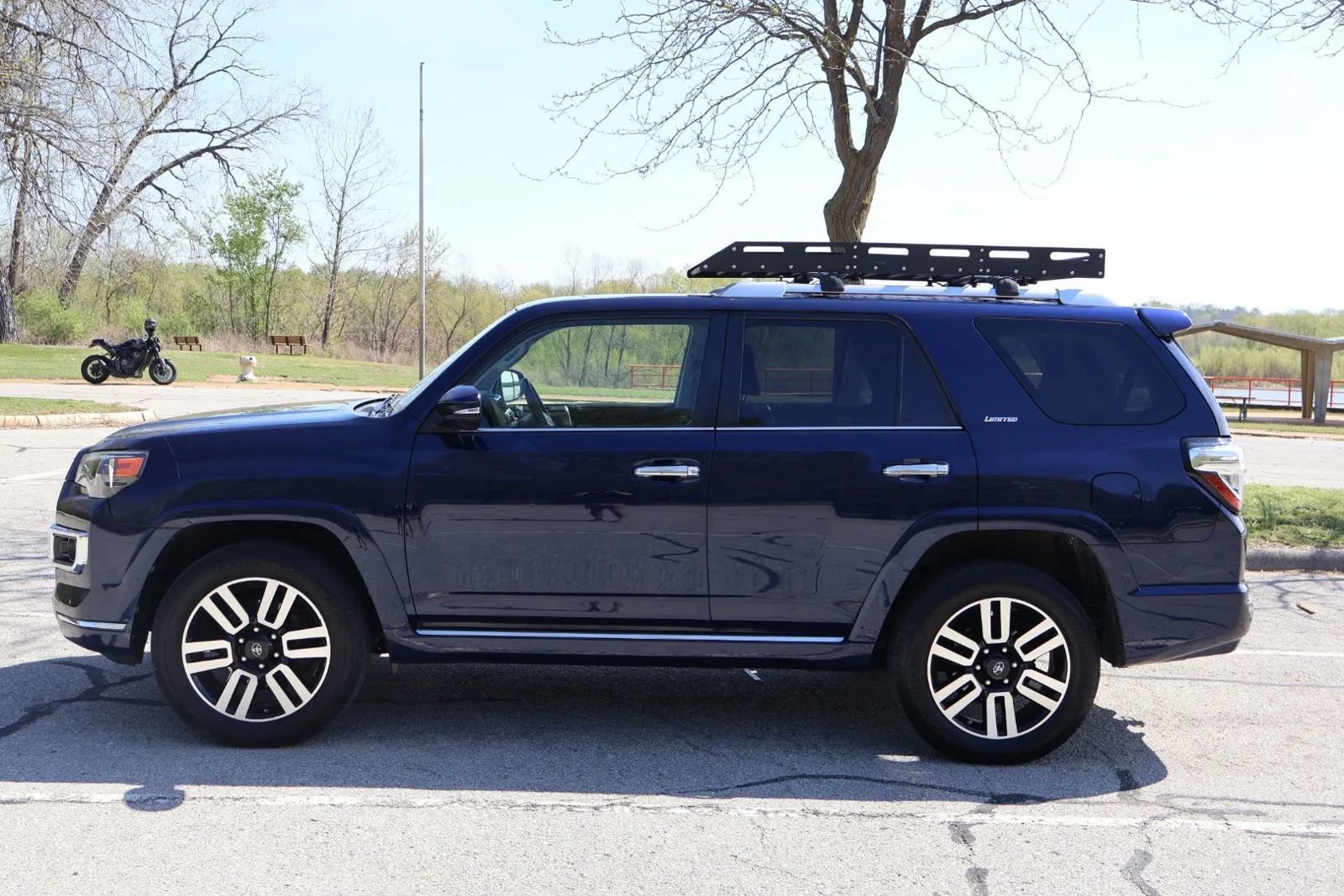 Used 2017 Toyota 4Runner Limited w/ Convenience Package image 8