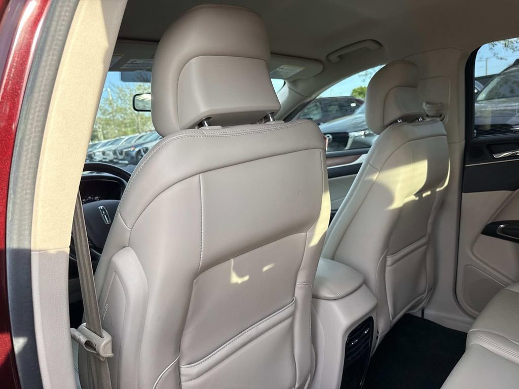 Used 2017 Lincoln MKC Select w/ Select Plus Package image 14