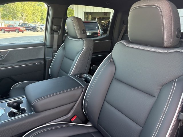 New 2026 GMC Sierra EV Elevation image 10