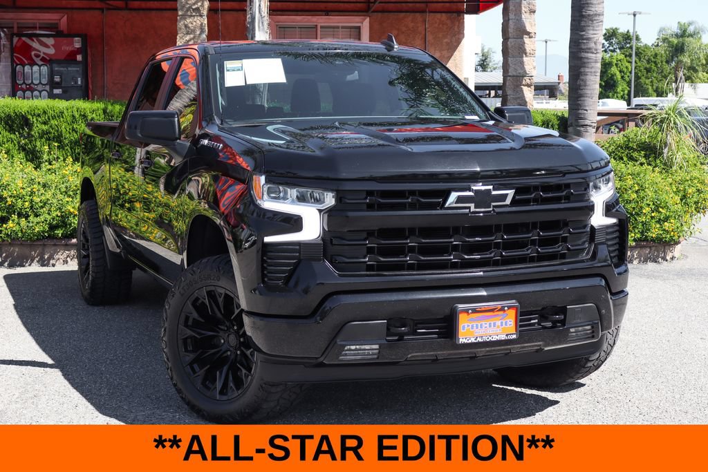 Used 2023 Chevrolet Silverado 1500 RST AWD/4WD image 2