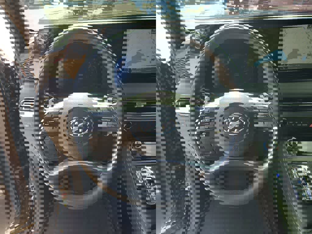 Used 2024 Hyundai Palisade Calligraphy image 25