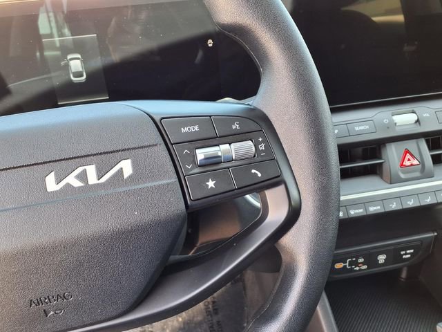 Used 2025 Kia K4 FWD image 17