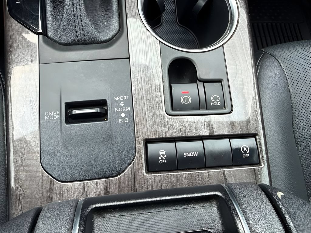 Used 2021 Toyota Highlander Platinum FWD image 15