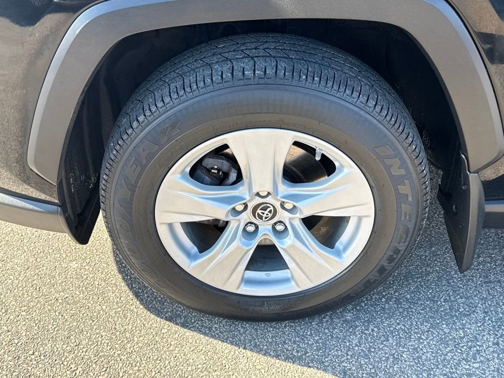 Used 2019 Toyota RAV4 XLE w/ Convenience Package image 41