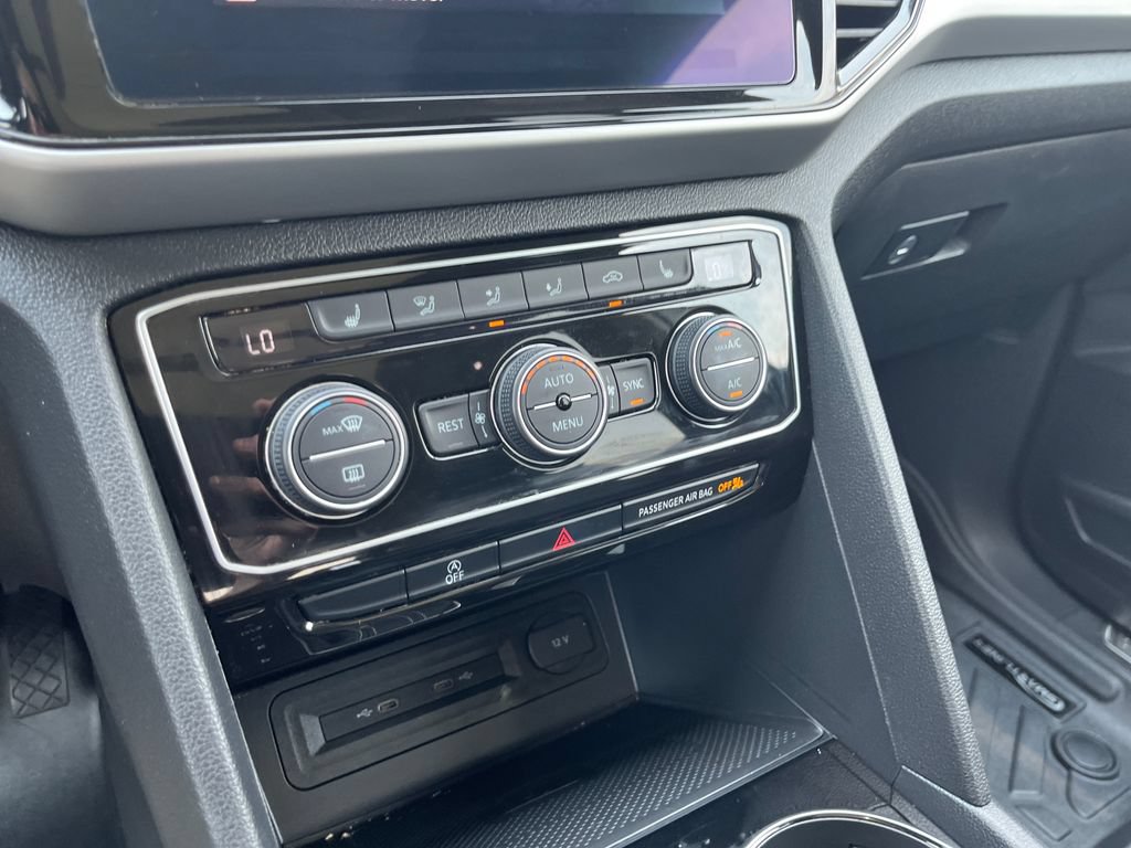 Used 2022 Volkswagen Atlas SEL AWD/4WD image 19