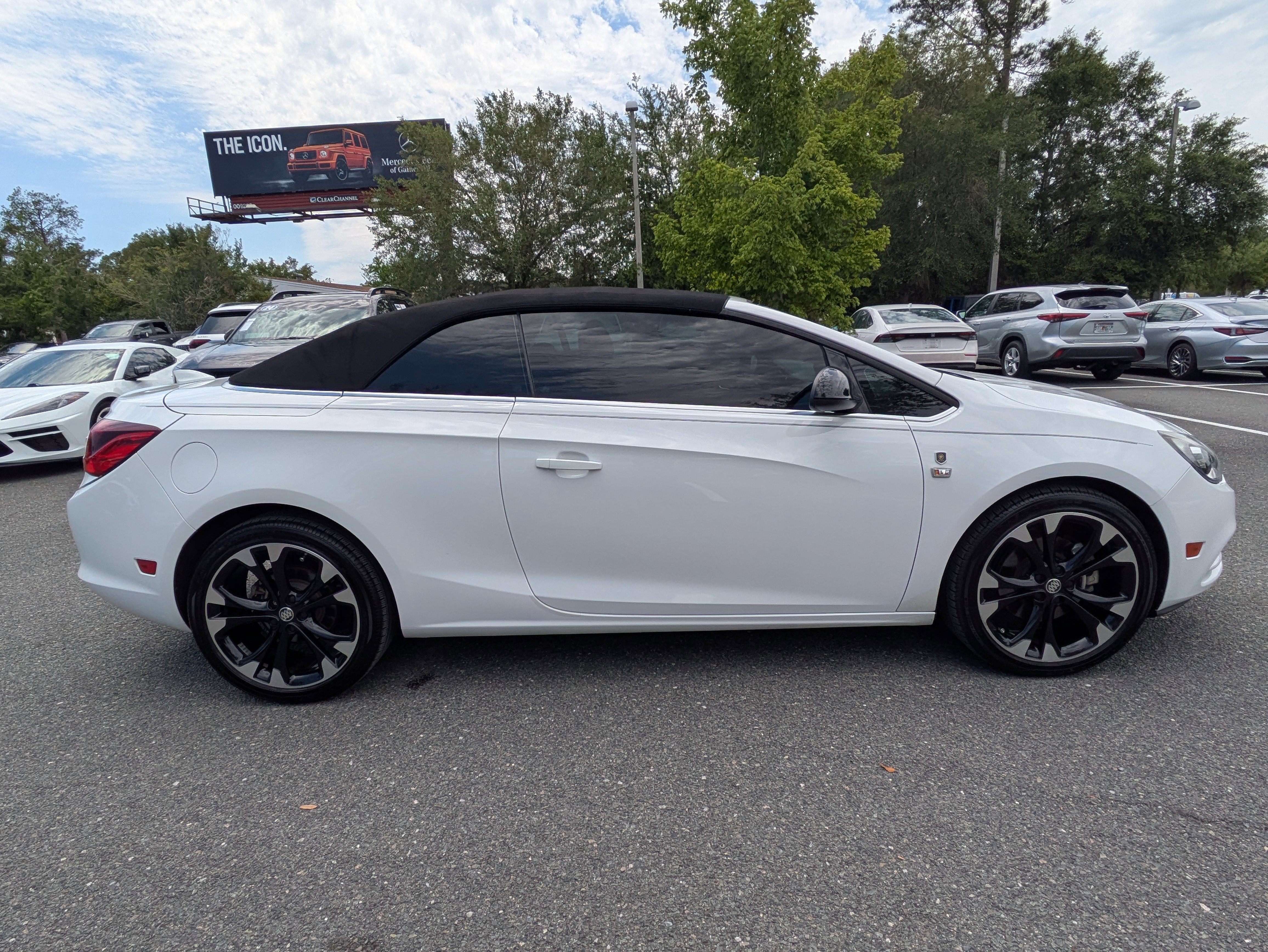 Used 2018 Buick Cascada Sport Touring w/ Dark Effects Package FWD image 3