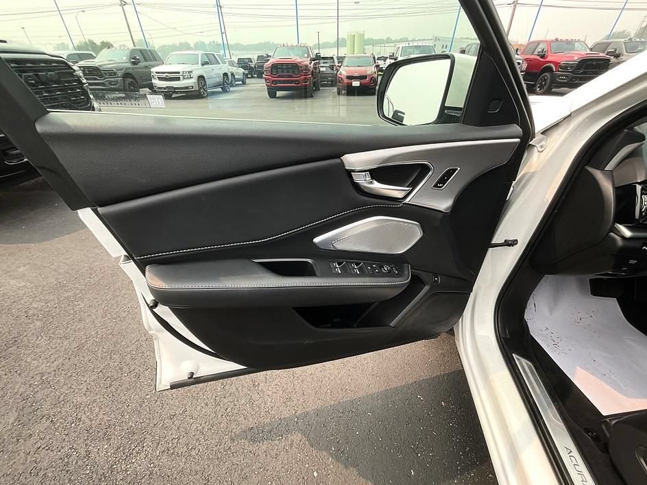 Used 2023 Acura RDX AWD w/ Technology Package image 13
