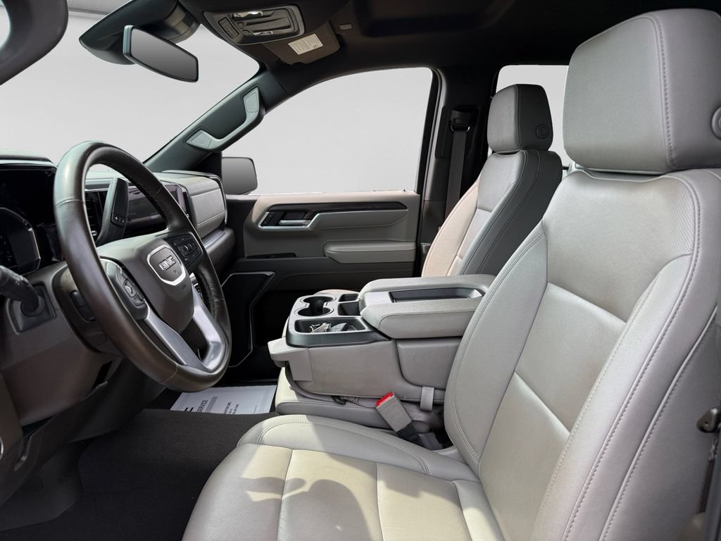 Used 2025 GMC Sierra 1500 SLT AWD/4WD image 21