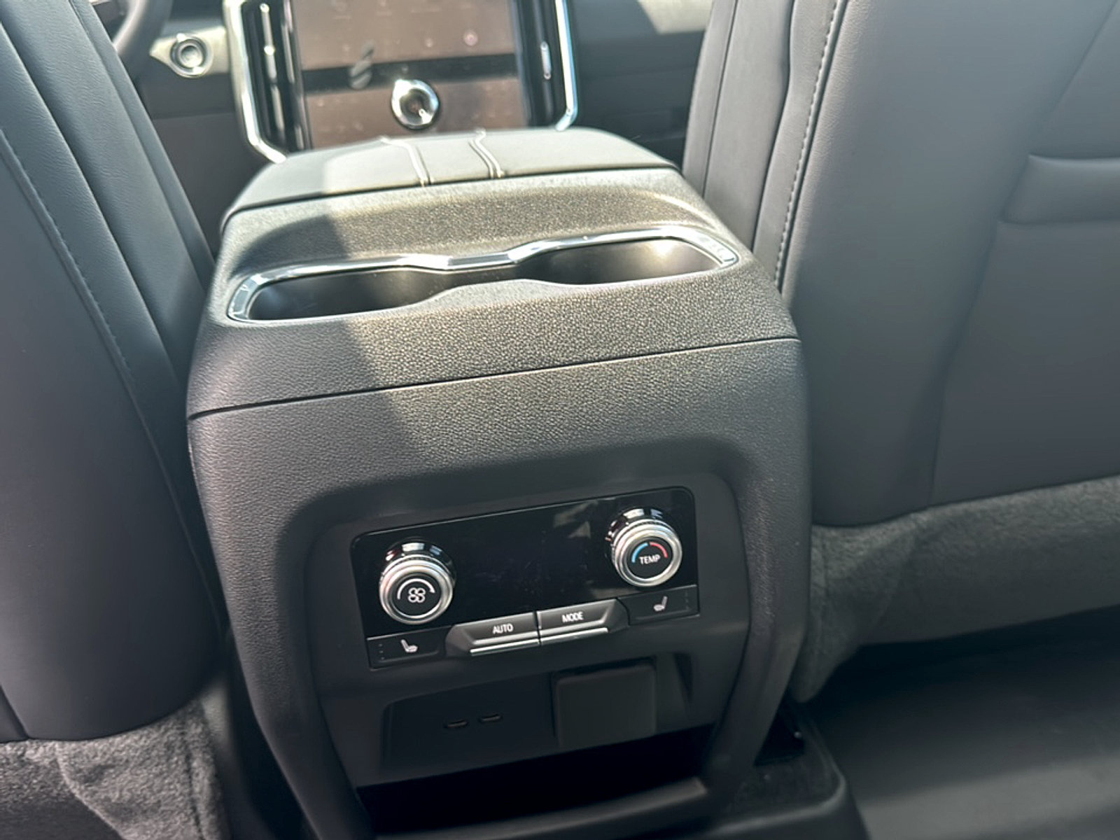 New 2026 GMC Acadia Elevation w/ Black Edition FWD image 15