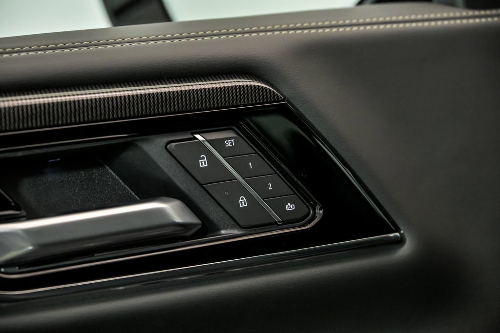 New 2026 GMC Yukon Elevation image 6