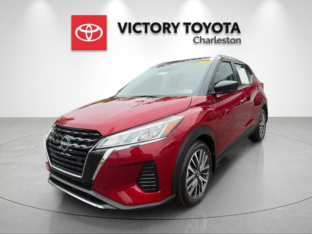 Used 2024 Nissan Kicks SV