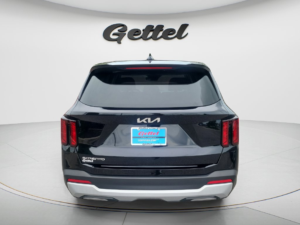 Used 2026 Kia Sorento LX FWD image 6