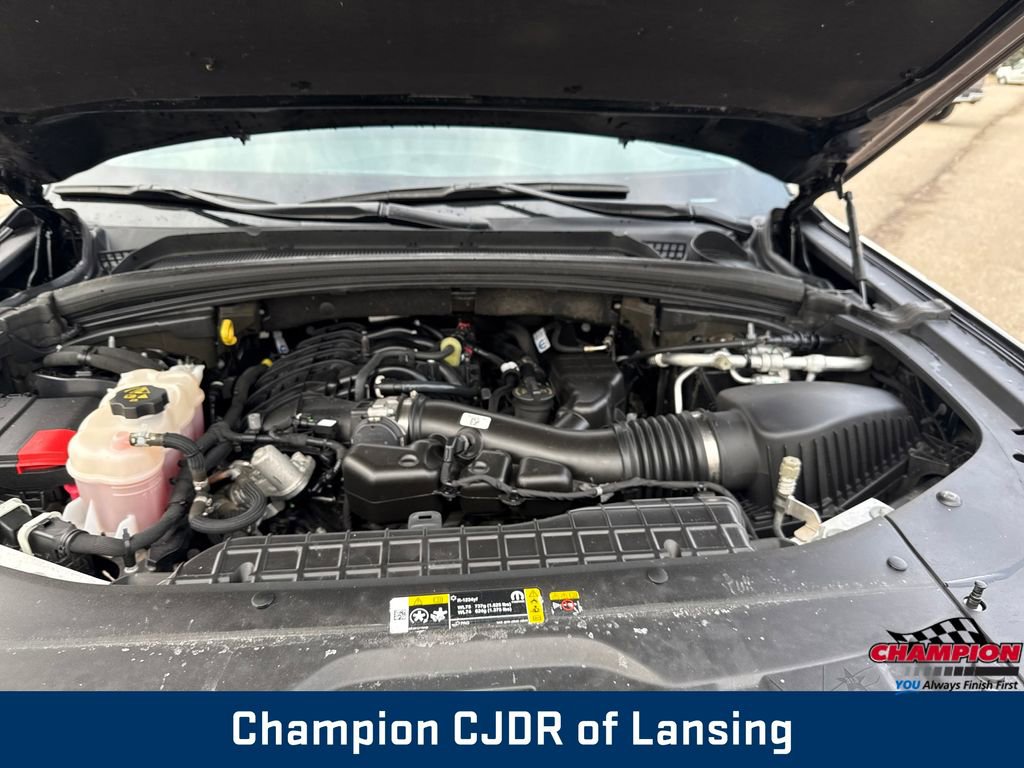 Used 2023 Jeep Grand Cherokee L Laredo AWD/4WD image 24
