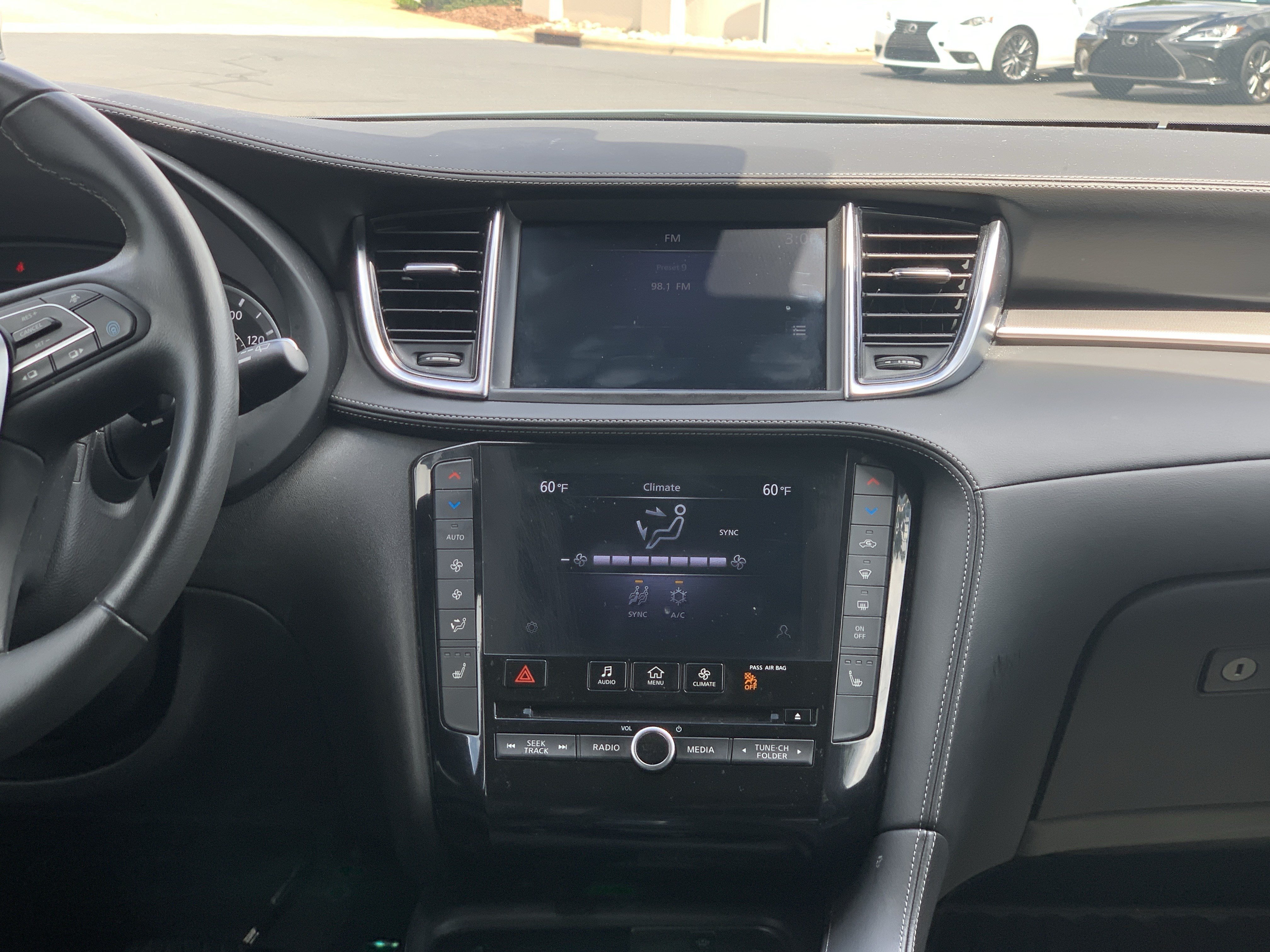 Used 2023 INFINITI QX50 Luxe FWD image 31