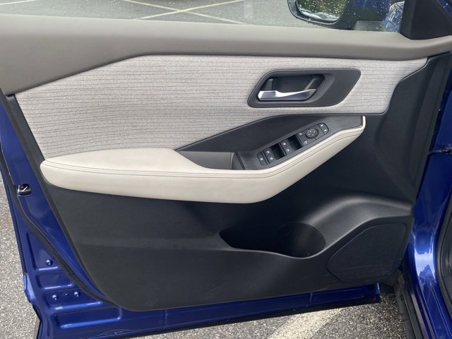 Certified 2023 Nissan Rogue SV image 12