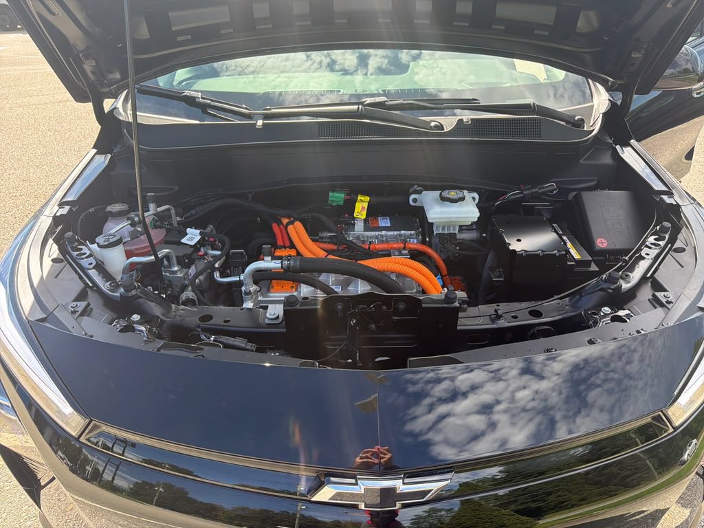 New 2027 Chevrolet Bolt LT w/ Comfort Package FWD image 23