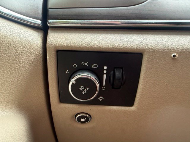 Used 2016 Jeep Grand Cherokee Overland AWD/4WD image 20