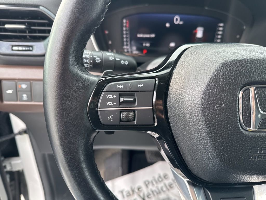 Used 2024 Honda Pilot Elite image 16