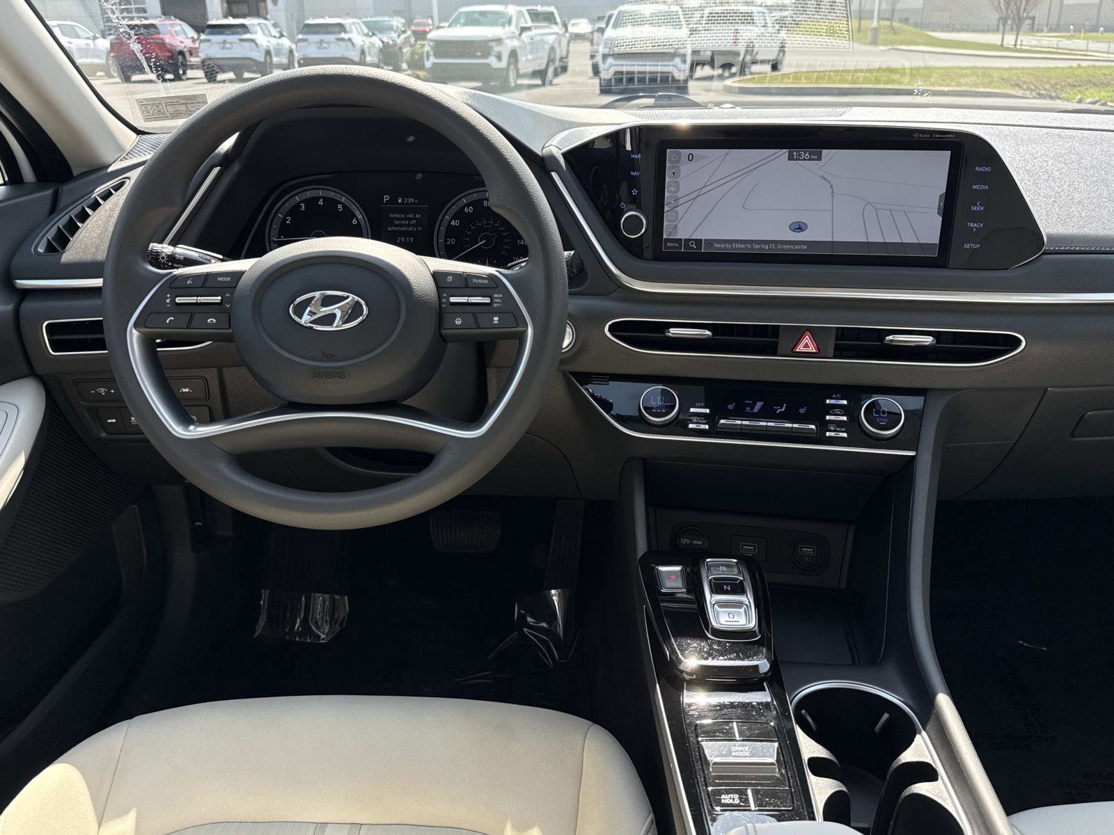 Used 2023 Hyundai Sonata SEL image 2