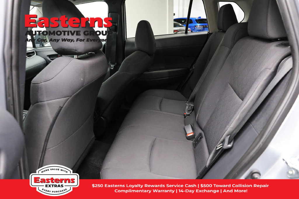 Used 2025 Toyota Corolla Cross LE FWD image 21