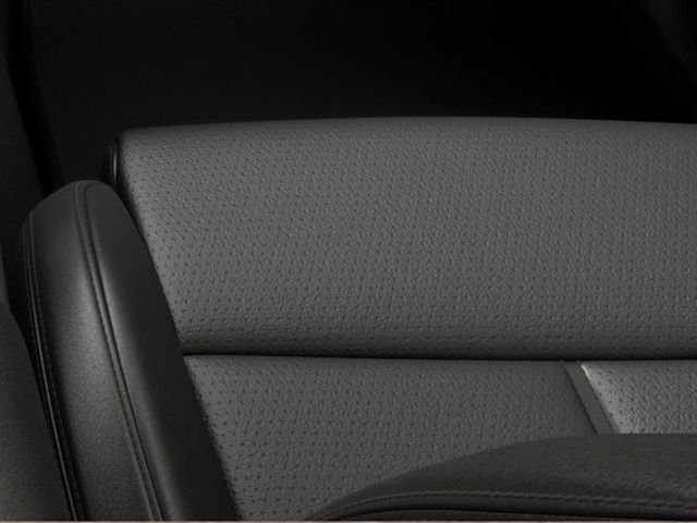 Used 2025 Genesis G70 2.5T image 16