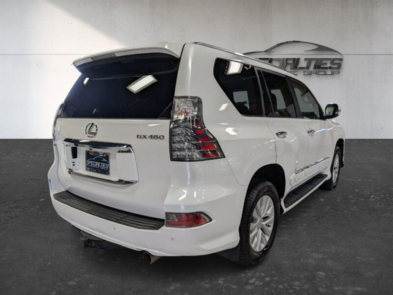 Used 2016 Lexus GX 460 w/ Premium Package AWD/4WD image 10