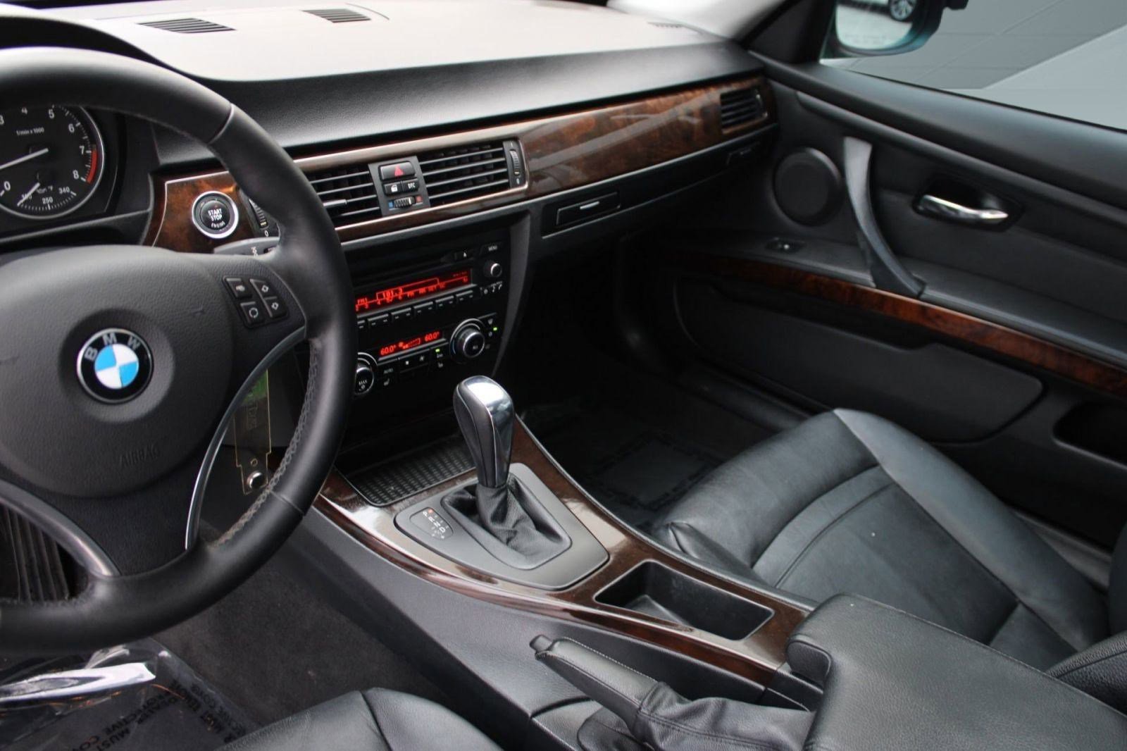 Used 2011 BMW 328i Coupe image 24