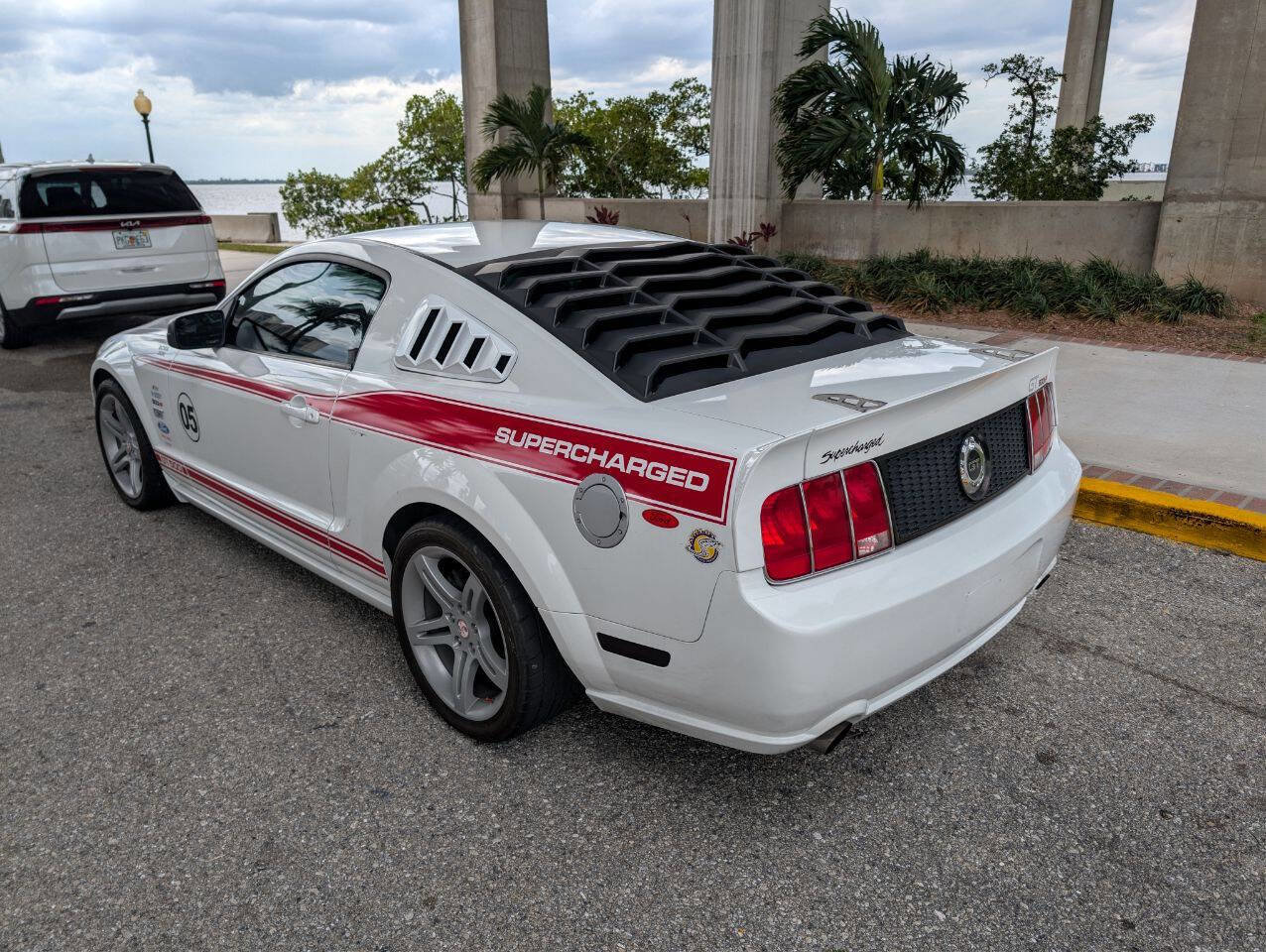 Used 2005 Ford Mustang GT Premium RWD image 8