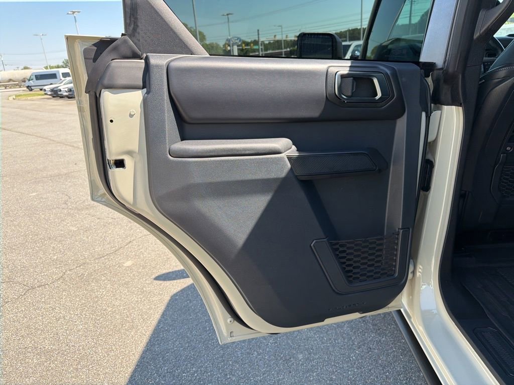 Certified 2025 Ford Bronco Badlands AWD/4WD image 16