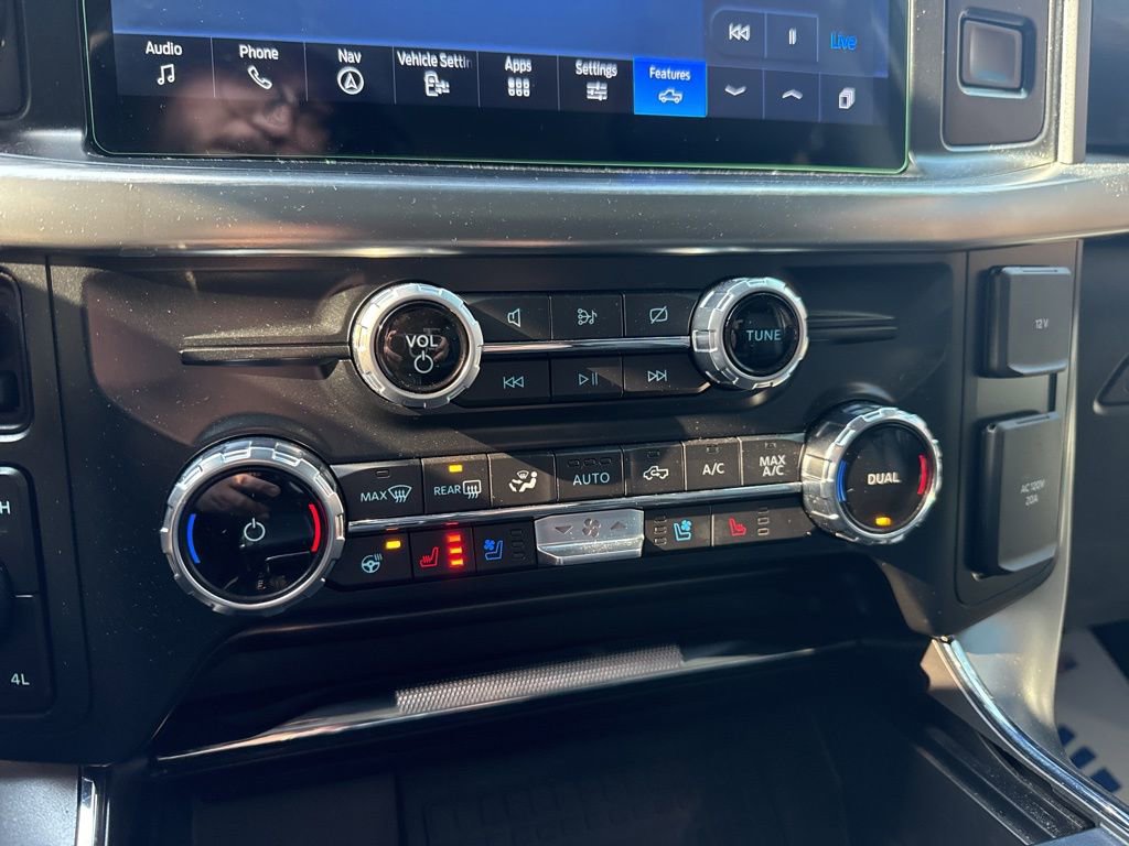 Used 2022 Ford F150 Lariat w/ Equipment Group 502A High image 30