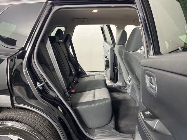 Used 2025 Nissan Rogue SV FWD image 45