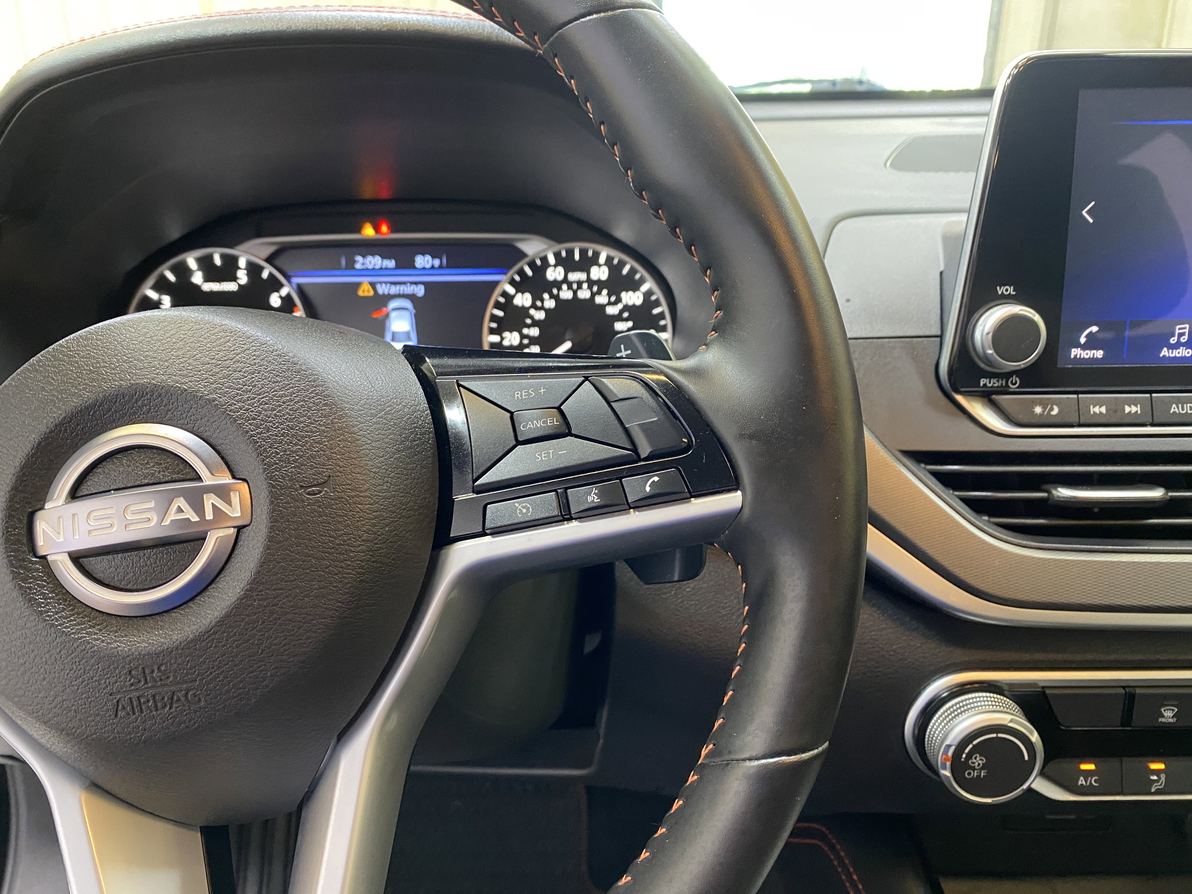 Used 2025 Nissan Altima 2.5 SR image 31