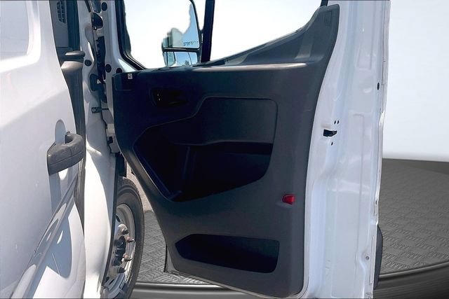 Used 2020 Ford Transit 250 Medium Roof AWD image 24