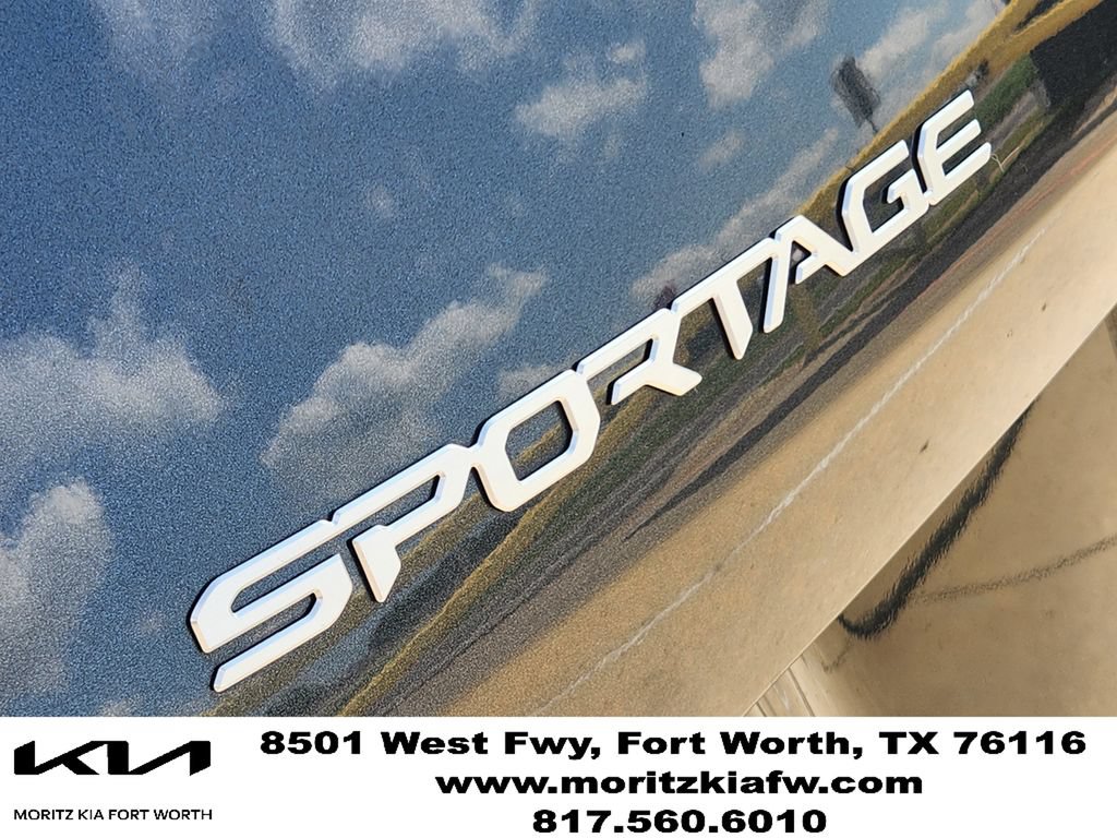 Certified 2025 Kia Sportage SX FWD image 11