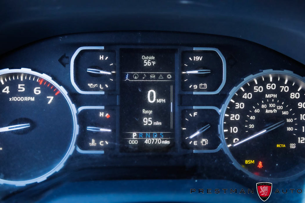 Used 2021 Toyota Tundra Limited w/ Limited Premium Package AWD/4WD image 32