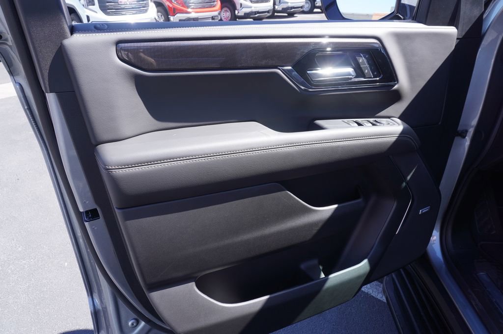 New 2026 GMC Yukon Elevation image 15