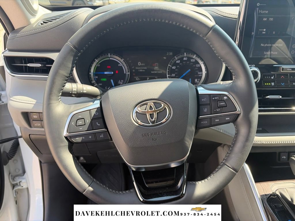 Used 2021 Toyota Highlander Platinum AWD/4WD image 11