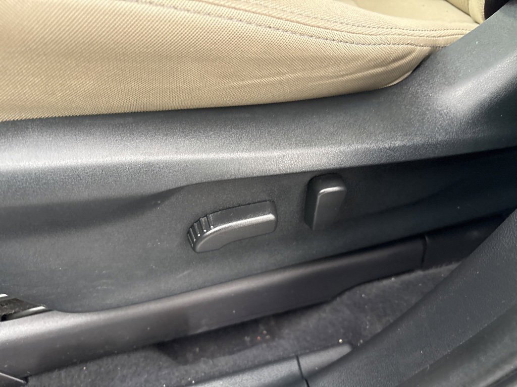 Certified 2023 Subaru Ascent Premium w/ Convenience Package image 22