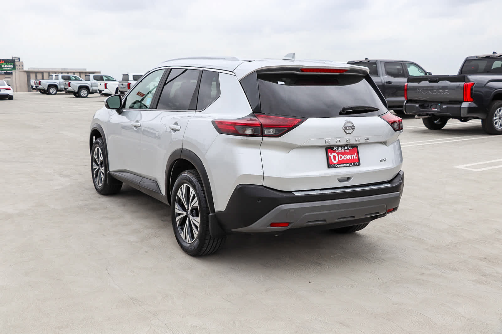 Used 2023 Nissan Rogue SV w/ SV Premium B Package FWD image 8